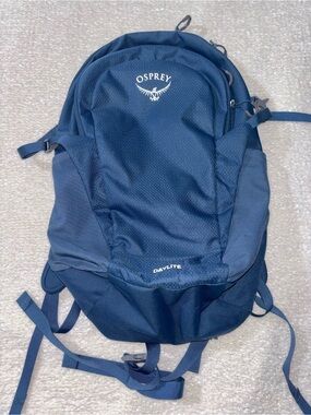 OSPREY Daylite Backpack in Navy